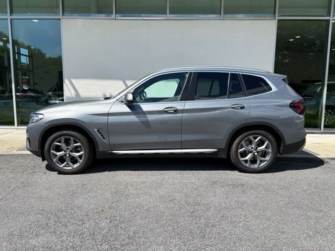 Used 2023 BMW X3 xDrive30i w/ Premium Package AWD/4WD image 4