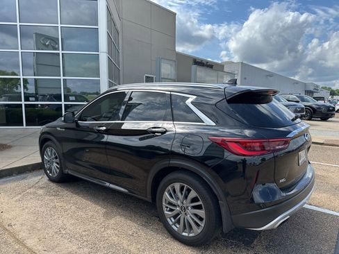 Certified 2025 INFINITI QX50 Luxe AWD/4WD image 5