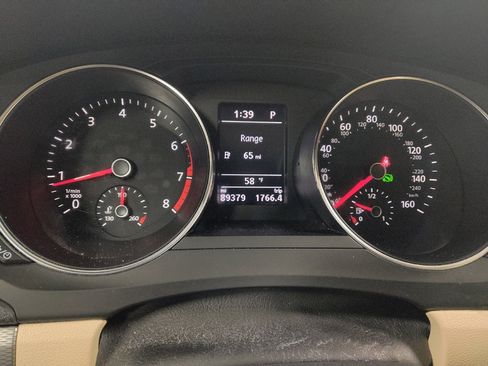 Used 2017 Volkswagen Jetta SE image 23