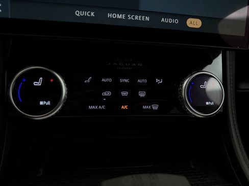 Used 2022 Jaguar F-PACE S image 39