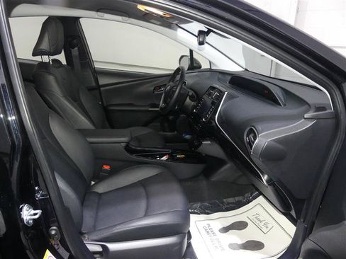 Used 2022 Toyota Prius FWD image 21