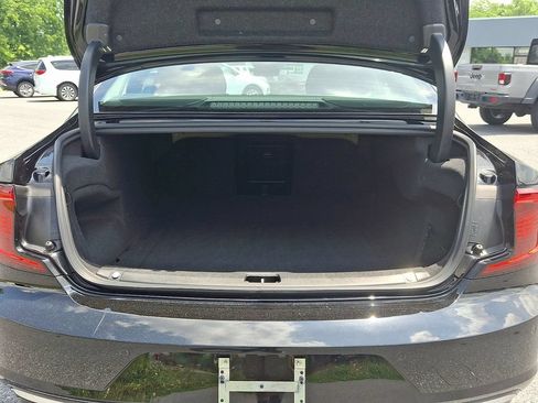Used 2023 Volvo S90 B6 Plus AWD/4WD image 31