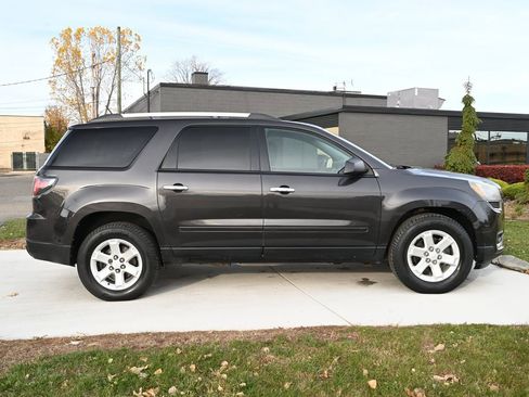 Used 2015 GMC Acadia SLE image 4