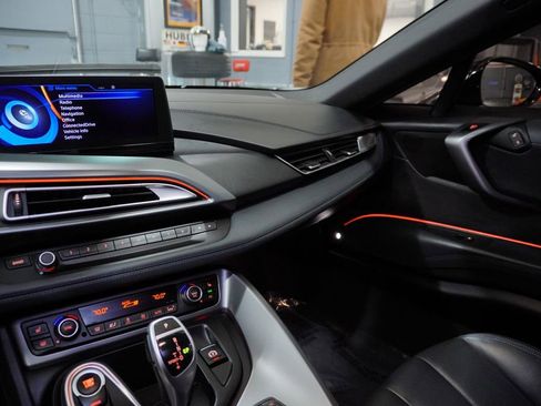 Used 2015 BMW i8 Base image 24