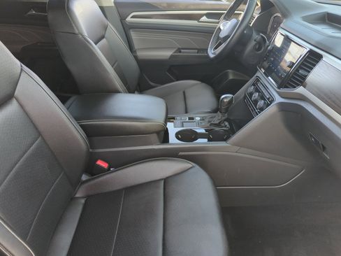 Certified 2023 Volkswagen Atlas SE image 19