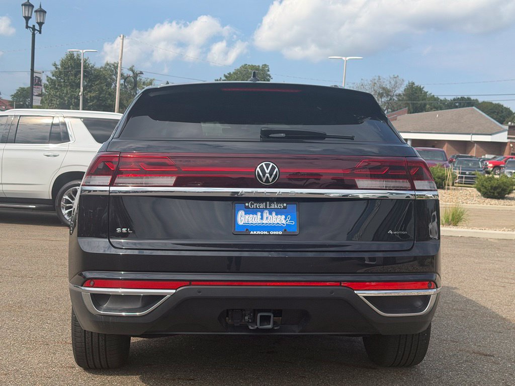 Used 2026 Volkswagen Atlas Cross Sport SEL AWD/4WD image 4