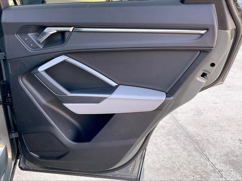 Certified 2025 Audi Q3 2.0T Premium w/ Convenience Package image 22