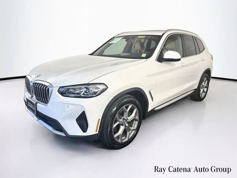 Used 2024 BMW X3 xDrive30i w/ Premium Package AWD/4WD image 3