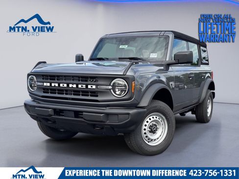 New 2025 Ford Bronco 4-Door image 1