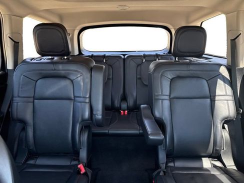 Used 2023 Lincoln Aviator Reserve w/ Elements Package Plus AWD/4WD image 15