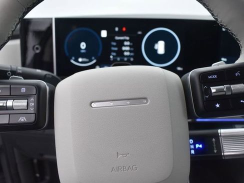 Used 2025 Hyundai Santa Fe Calligraphy w/ Tow & Go Package image 11