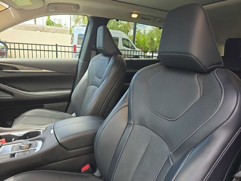 Used 2023 INFINITI QX60 Luxe w/ Cargo Package FWD image 16