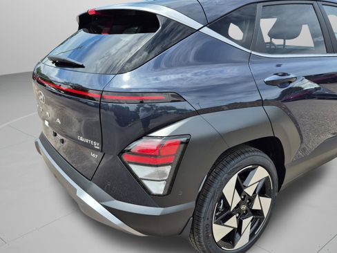 New 2026 Hyundai Kona Limited FWD image 35