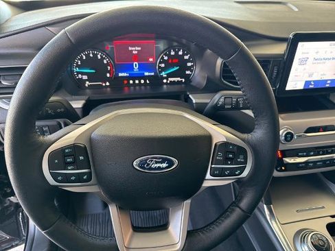 Certified 2023 Ford Explorer XLT w/ Equipment Group 202A image 10