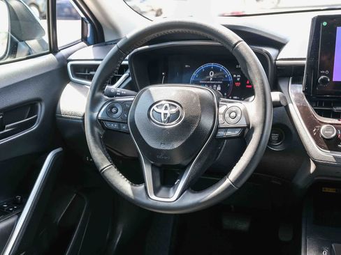 Certified 2026 Toyota Corolla Cross LE FWD image 17