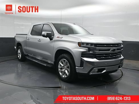 Used 2019 Chevrolet Silverado 1500 LTZ AWD/4WD image 4