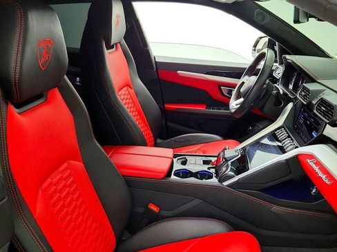 Used 2019 Lamborghini Urus AWD/4WD image 36