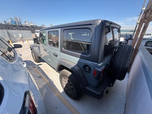 Used 2026 Jeep Wrangler Unlimited Sport AWD/4WD image 4