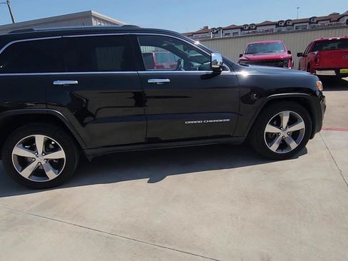 Used 2015 Jeep Grand Cherokee Limited AWD/4WD image 9