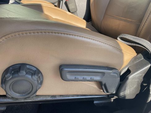 Used 2020 Jeep Gladiator Overland AWD/4WD image 16