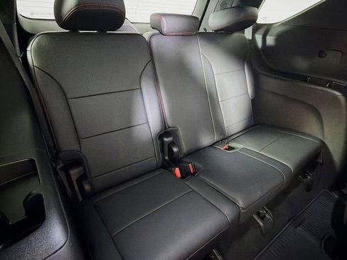 Used 2026 Chevrolet Traverse Z71 w/ Driver Confidence Package AWD/4WD image 23