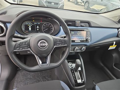 New 2025 Nissan Versa SV w/ Trunk Package image 32