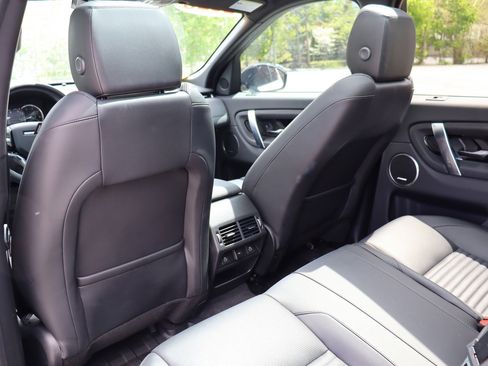 Used 2023 Land Rover Discovery Sport SE AWD/4WD image 13