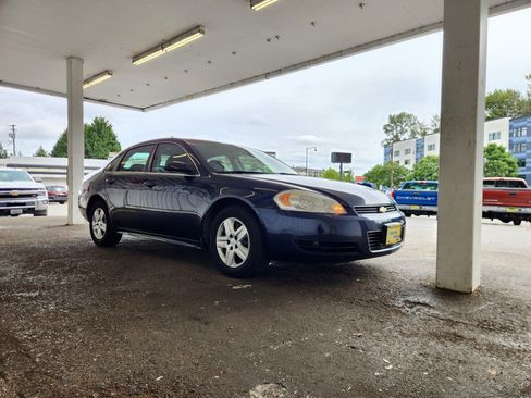 Used 2010 Chevrolet Impala LS FWD image 7