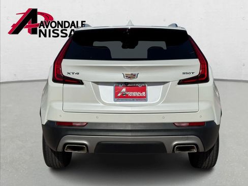 Used 2022 Cadillac XT4 Premium Luxury w/ Enhanced Visibility Package image 5