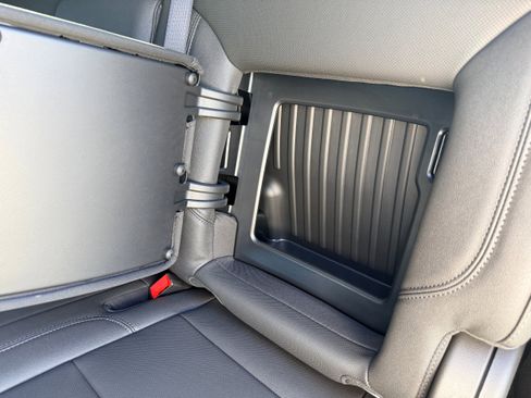 New 2026 GMC Sierra 2500 SLT w/ SLT Premium Package image 11