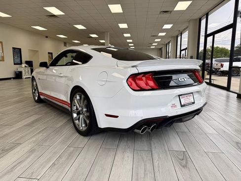 Used 2019 Ford Mustang GT Premium w/ Equipment Group 401A RWD image 4