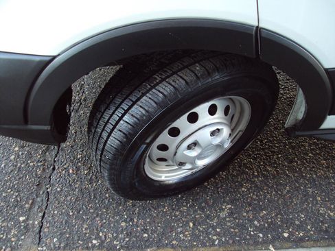 Used 2023 Ford Transit 250 Medium Roof AWD w/ Load Area Protection Package image 26