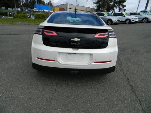 Used 2012 Chevrolet Volt Premium w/ Premium Trim Package image 7