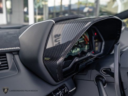 Used 2021 Lamborghini Aventador SVJ AWD/4WD image 41