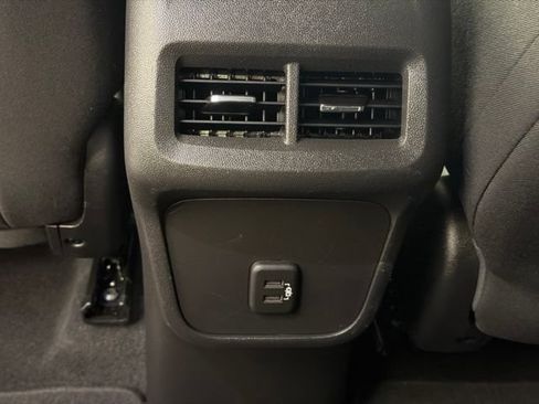 Used 2020 Chevrolet Equinox LT FWD image 21