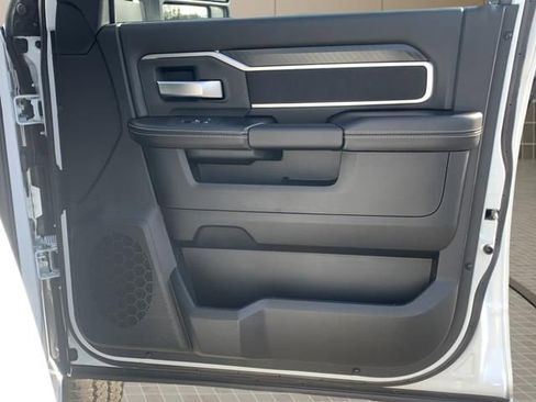 New 2026 RAM 2500 Big Horn AWD/4WD image 40