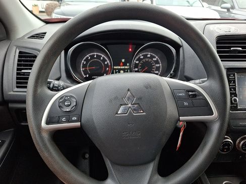 Used 2022 Mitsubishi Outlander Sport ES FWD image 18