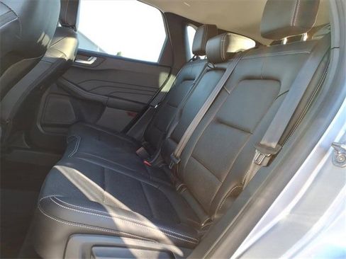 Used 2021 Ford Escape SEL image 18