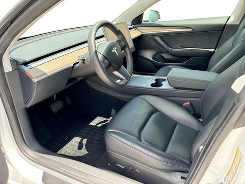 Certified 2023 Tesla Model 3 Standard Range RWD image 9
