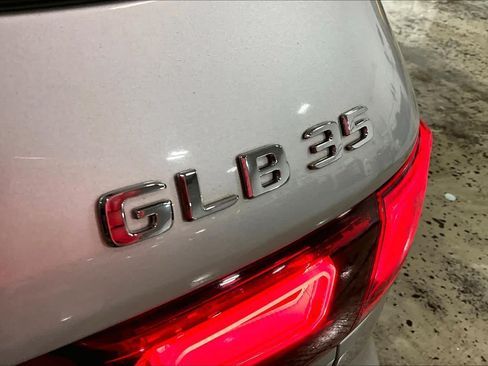 Certified 2022 Mercedes-Benz GLB 35 AMG 4MATIC image 10