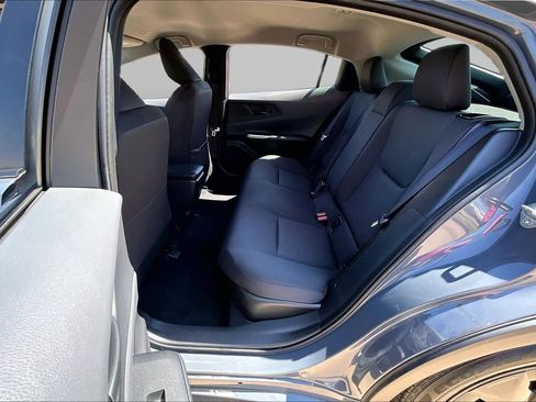 Used 2025 Toyota Prius LE FWD image 19