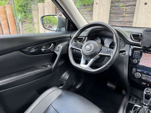 Used 2019 Nissan Rogue SL w/ Premium Package AWD/4WD image 14