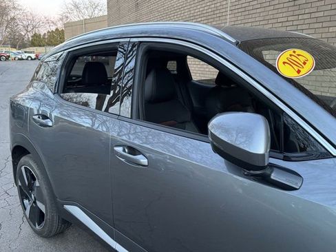 Used 2025 Nissan Kicks SR image 6