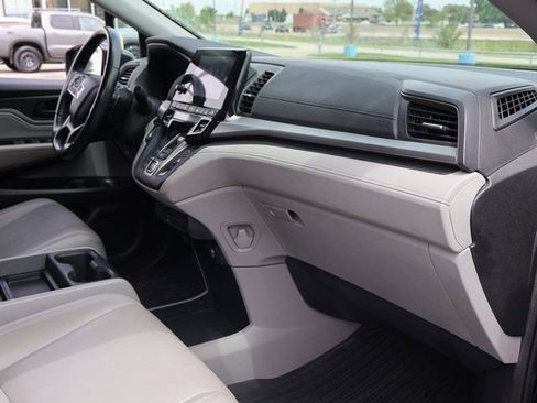 Used 2018 Honda Odyssey Touring image 9