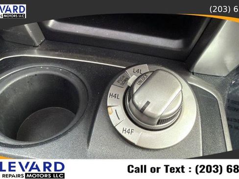 Used 2014 Toyota 4Runner Limited image 19