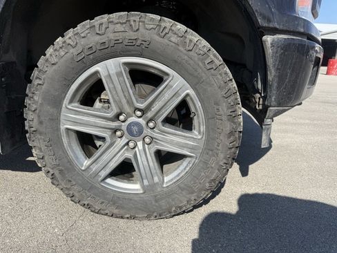 Used 2019 Ford F150 XLT w/ Equipment Group 302A Luxury image 4