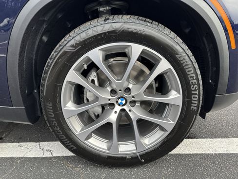 New 2026 BMW X5 xDrive40i w/ Climate Comfort Package image 2