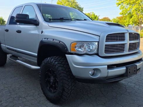 Used 2004 Dodge Ram 2500 Truck SLT w/ Sport Appearance Group AWD/4WD image 3