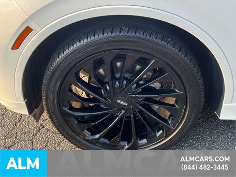 Used 2025 Lincoln Aviator Reserve w/ Equipment Group 201A AWD/4WD image 12