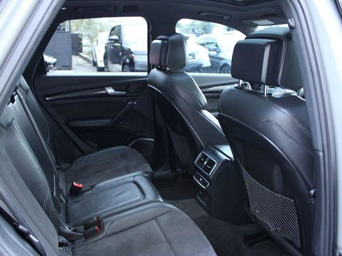 Used 2019 Audi SQ5 Prestige w/ Prestige Package image 22